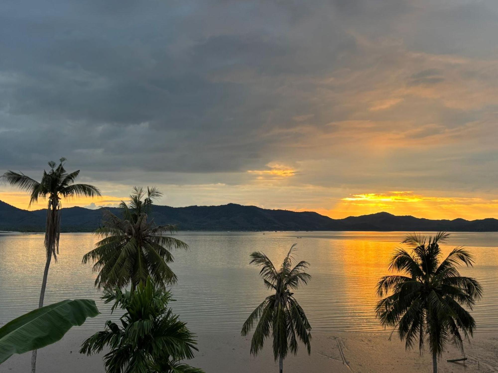 Chun Chom - Baan Lom Suay Vila Ko Yao Noi Exterior foto