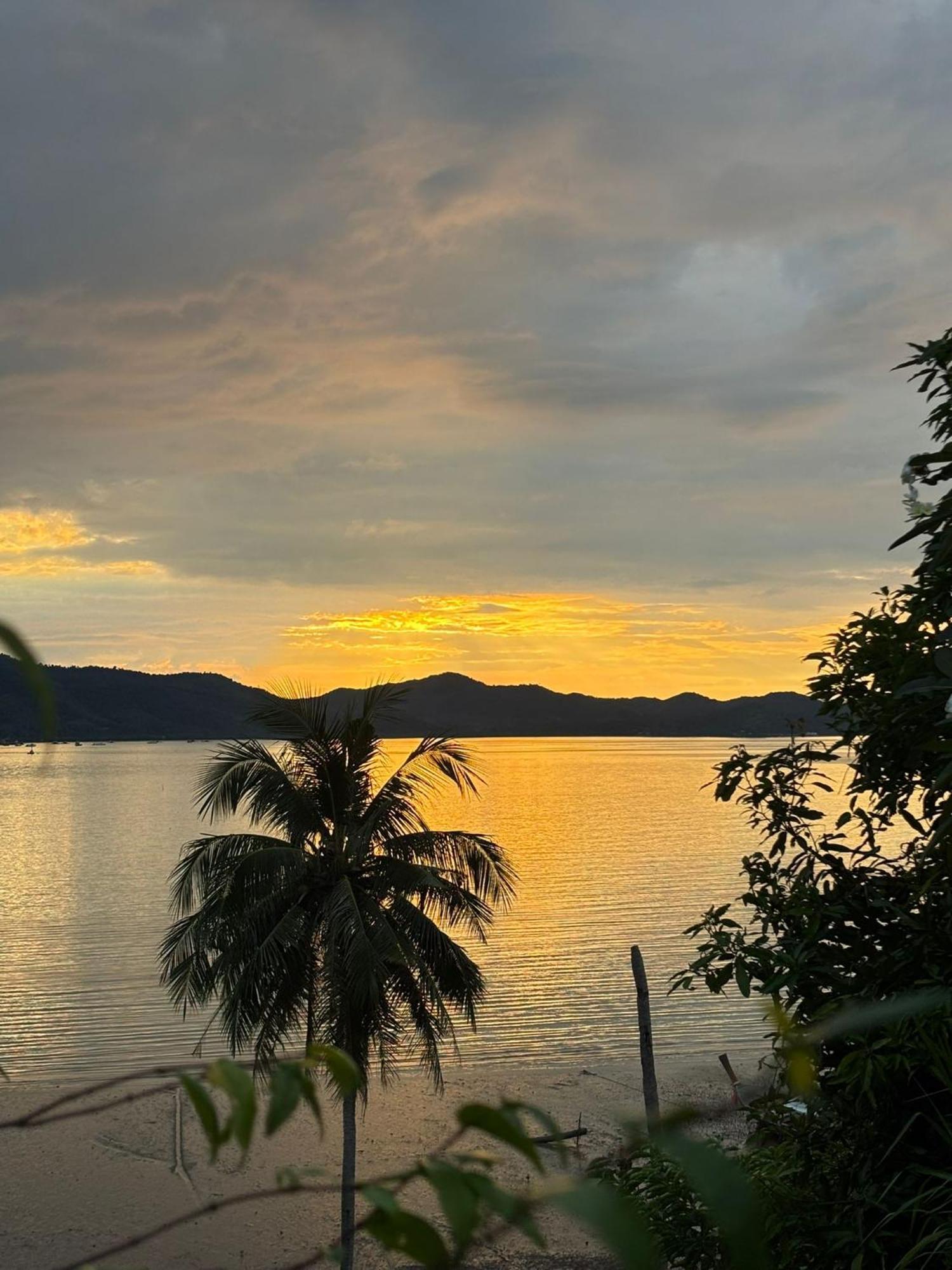 Chun Chom - Baan Lom Suay Vila Ko Yao Noi Exterior foto